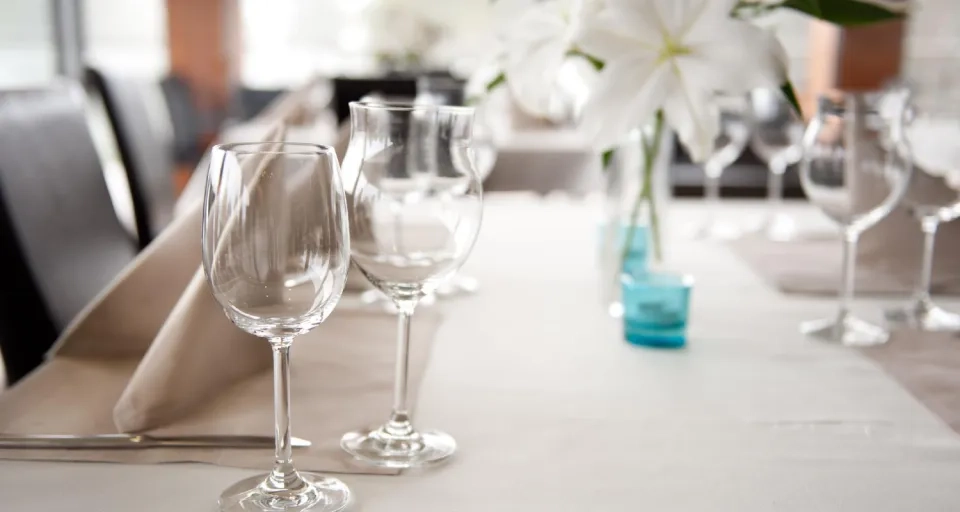 Miért érdemes magyar textilforgalmazót választani? – És hogyan spórolhat meg a szállodája EPR-díjat az SZ&N HOTEX KFT-vel